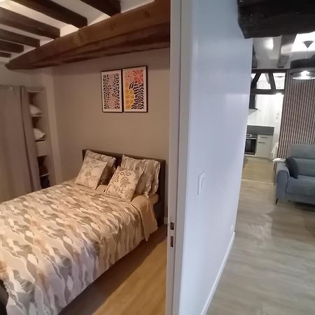 Le Vieux Laval Apartamento Laval  Exterior foto
