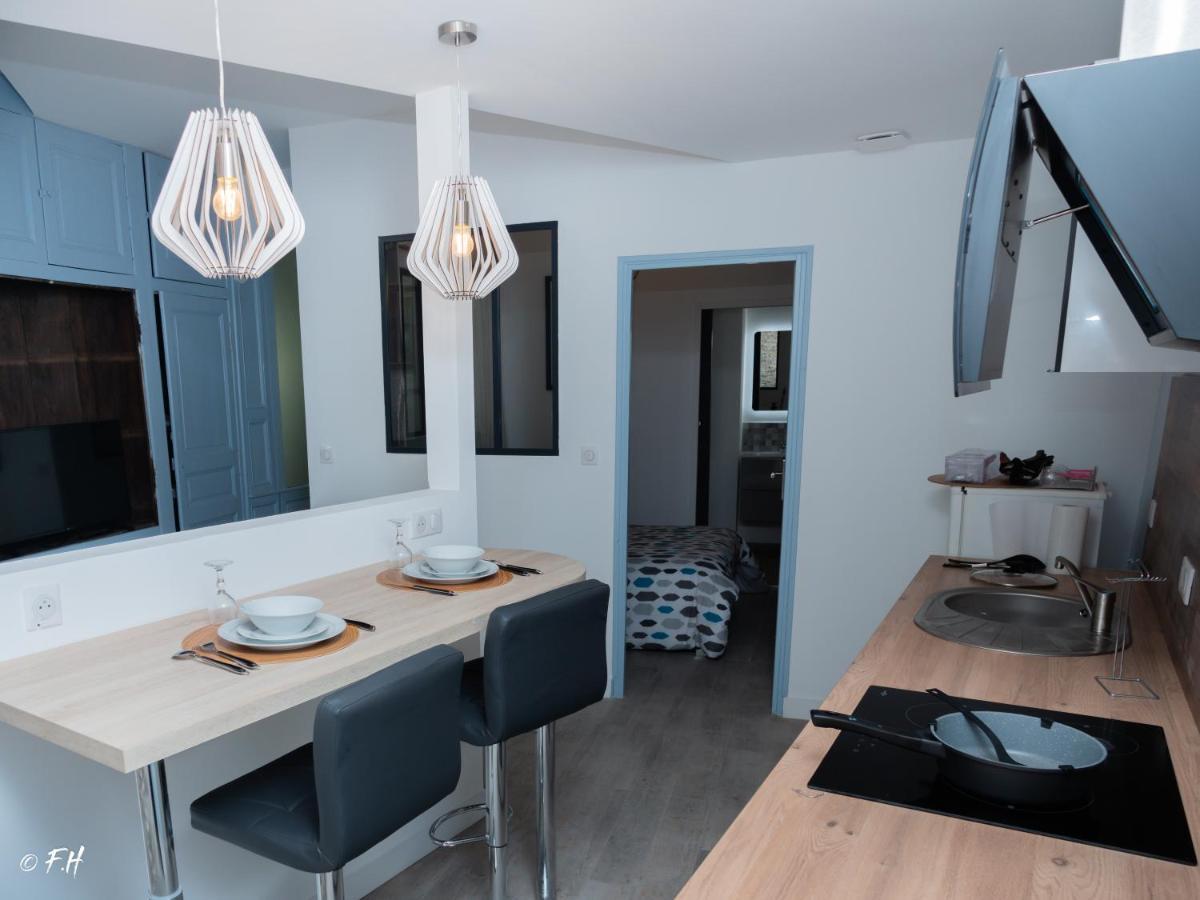 Le Vieux Laval Apartamento Laval  Exterior foto