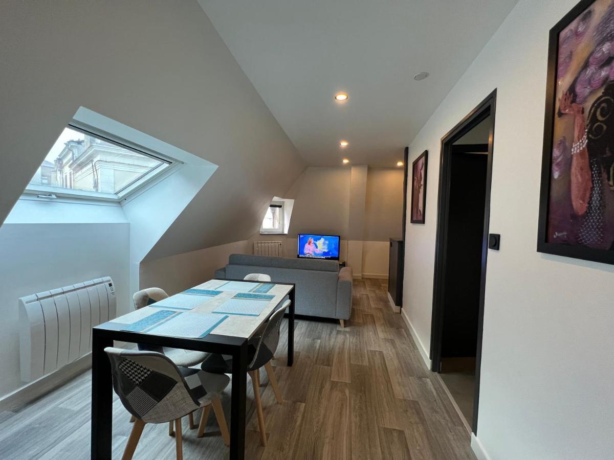 Le Vieux Laval Apartamento Laval  Exterior foto
