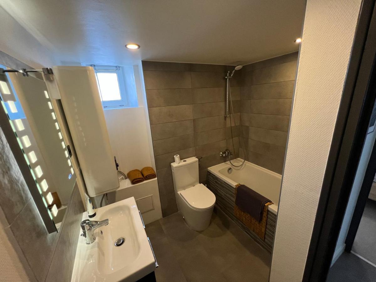 Le Vieux Laval Apartamento Laval  Exterior foto